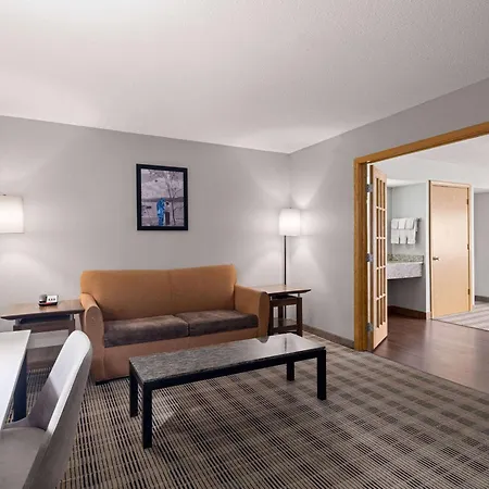 Americinn By Wyndham Shakopee Near Canterbury Park Exterior photo