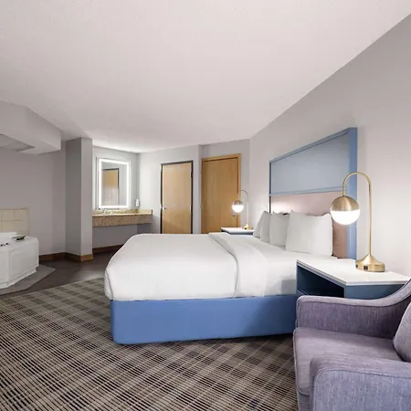 Americinn By Wyndham Shakopee Near Canterbury Park Exterior photo
