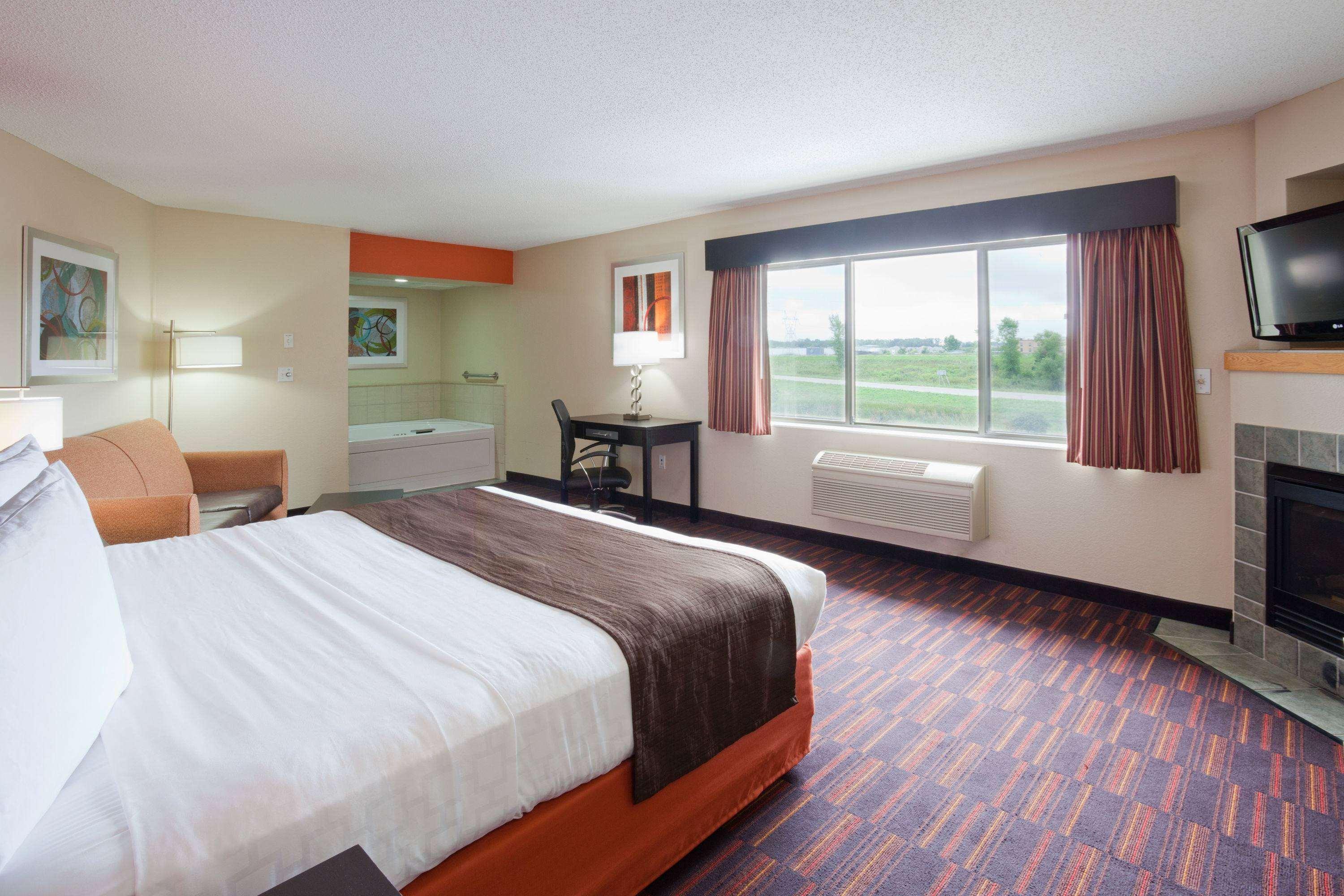 Americinn By Wyndham Near Canterbury Park Hotel 3*