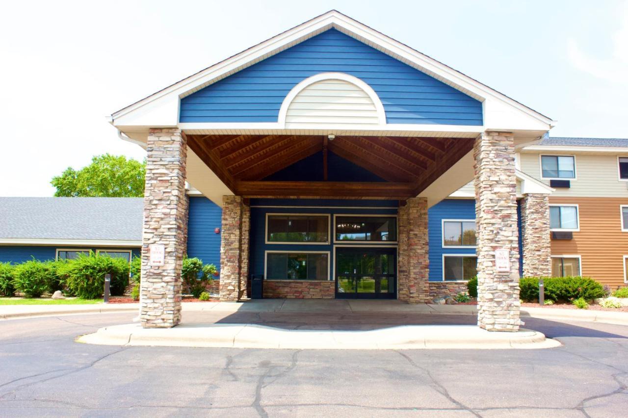 Americinn By Wyndham Near Canterbury Park 3*