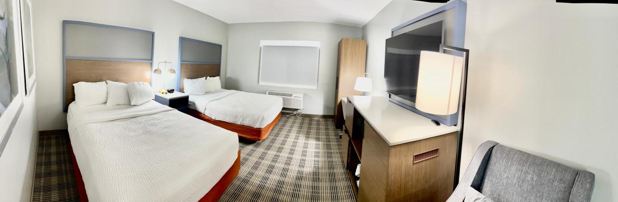 Americinn By Wyndham Near Canterbury Park Hotel