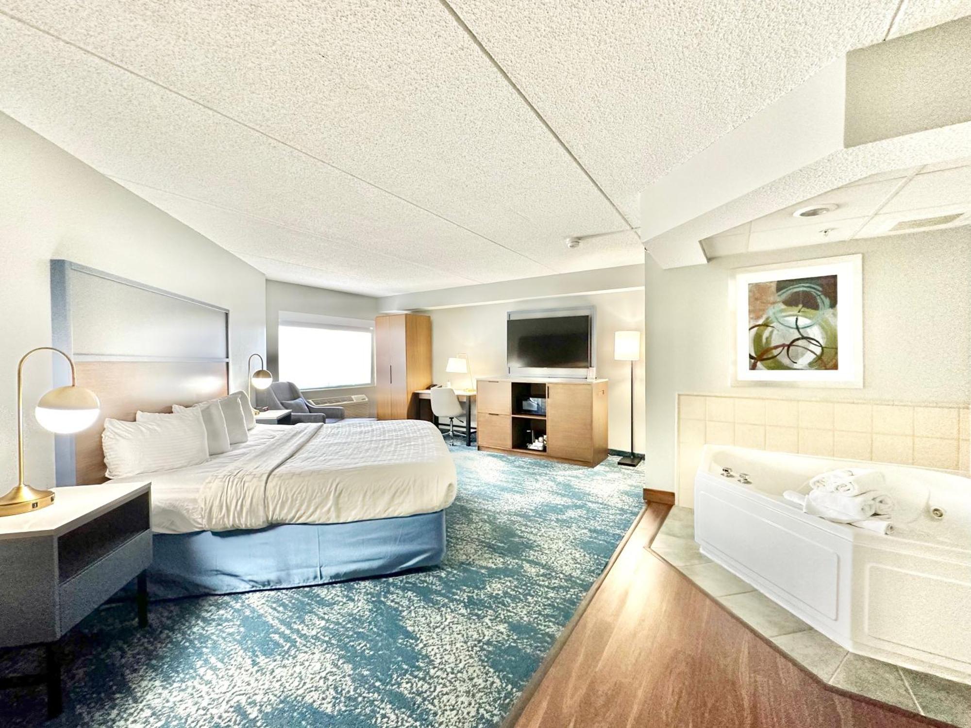 Americinn By Wyndham Near Canterbury Park 3*