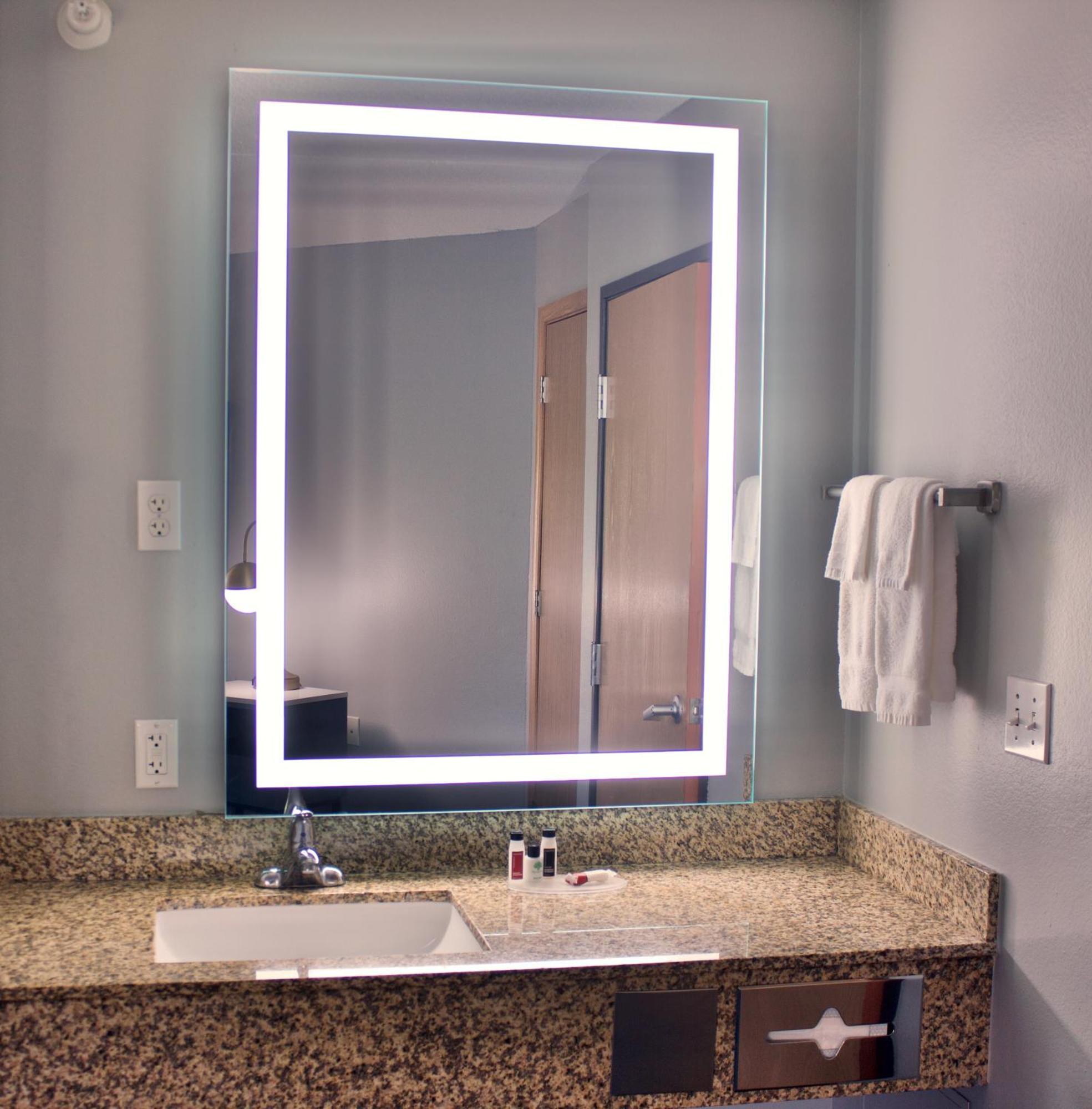 Americinn By Wyndham Near Canterbury Park Shakopee