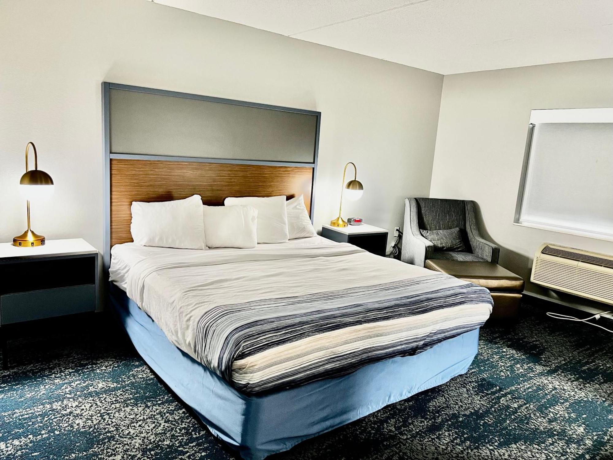 Americinn By Wyndham Near Canterbury Park Hotel Shakopee