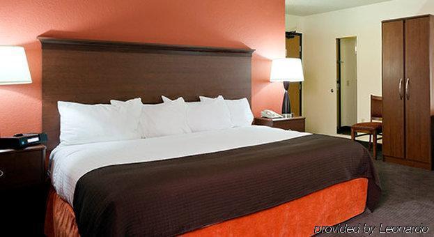 Americinn By Wyndham Near Canterbury Park 3*