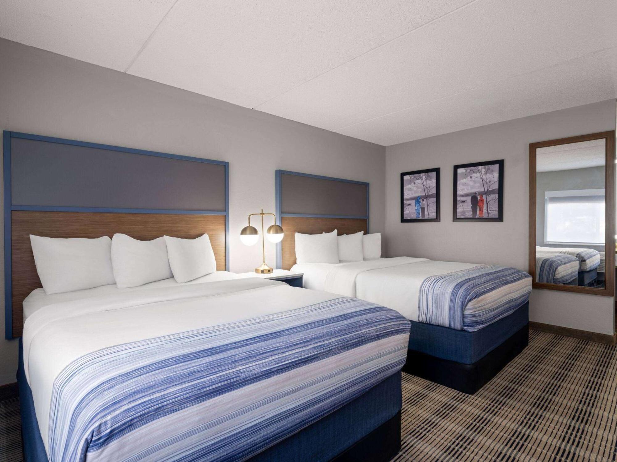 Hotel Americinn By Wyndham Near Canterbury Park 3*