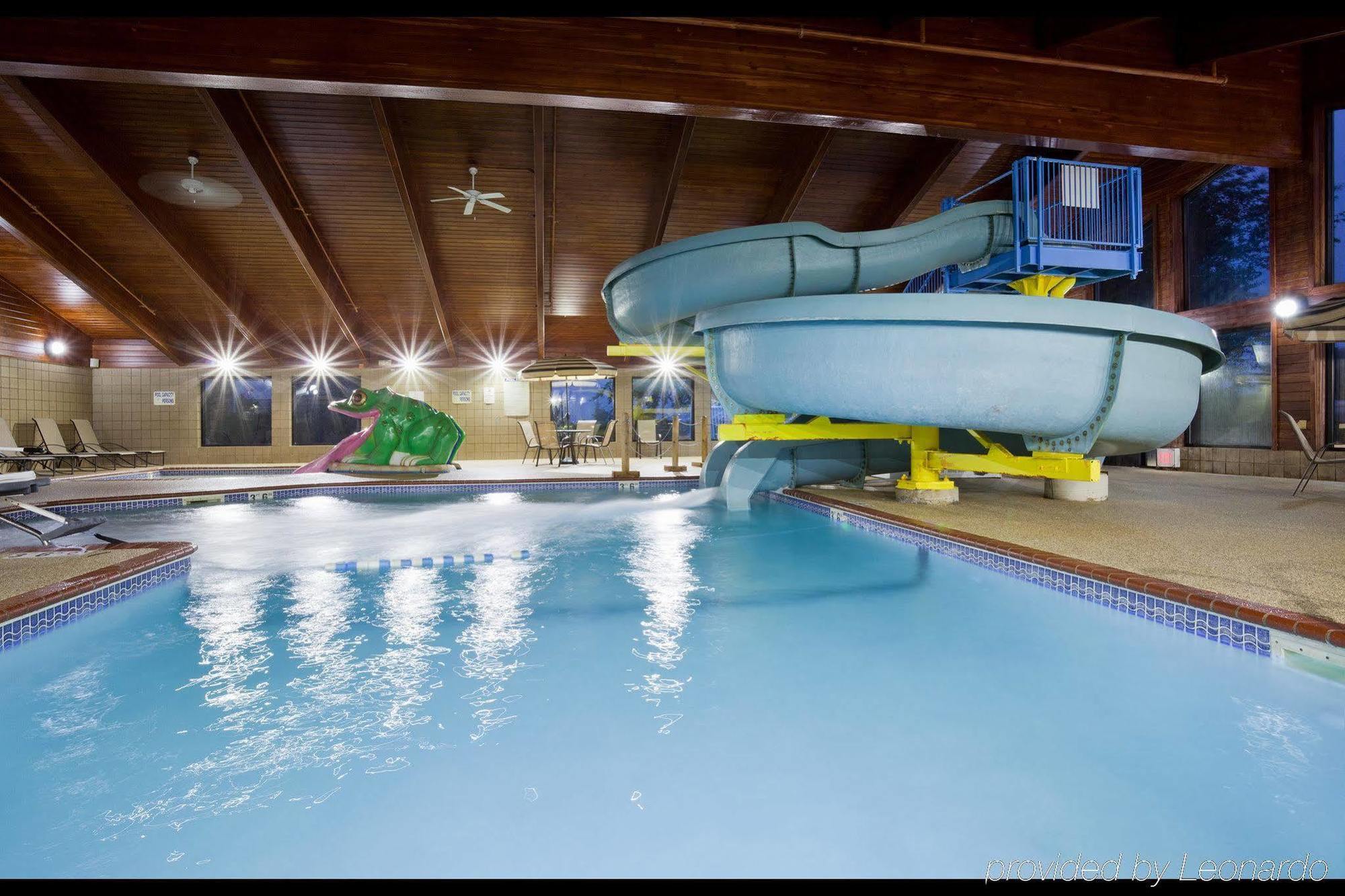 Americinn By Wyndham Near Canterbury Park 3*